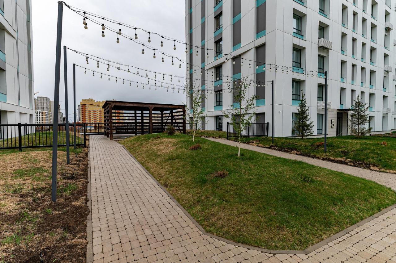 Уютная 1 Комнатная Freedom Apartment Astana Luaran gambar